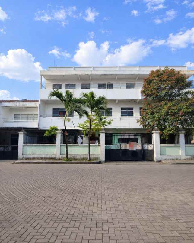 rumah gunung anyar strategis cocok untuk kantor kos