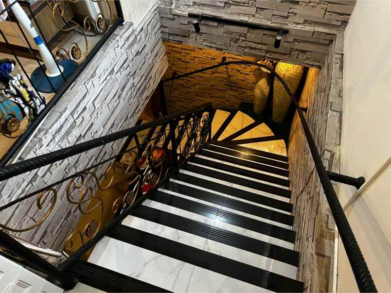 rumah hook dekat summarecon di duta harapan bekasi