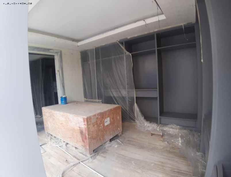 rumah imperial beach pakuwon city strategis