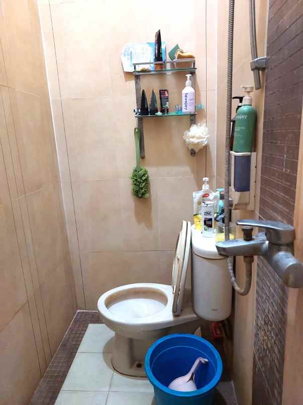 rumah induk dan kos 9 kamar di pogung dekat kampus ugm