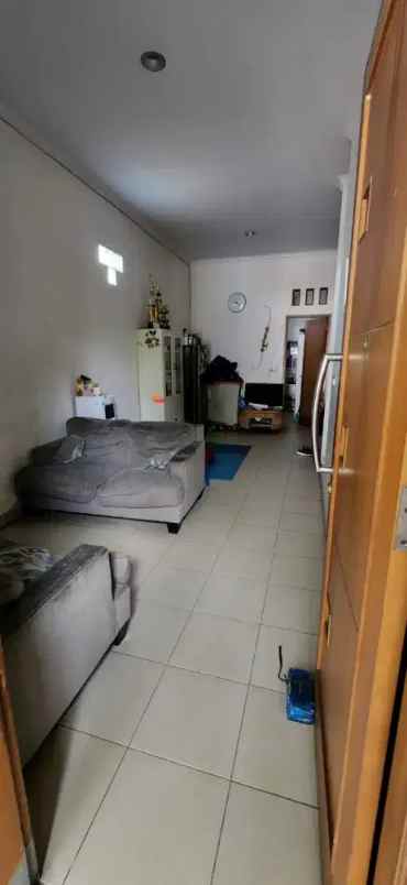 rumah jalan budi selangkah smkn 11 bandung hadap barat