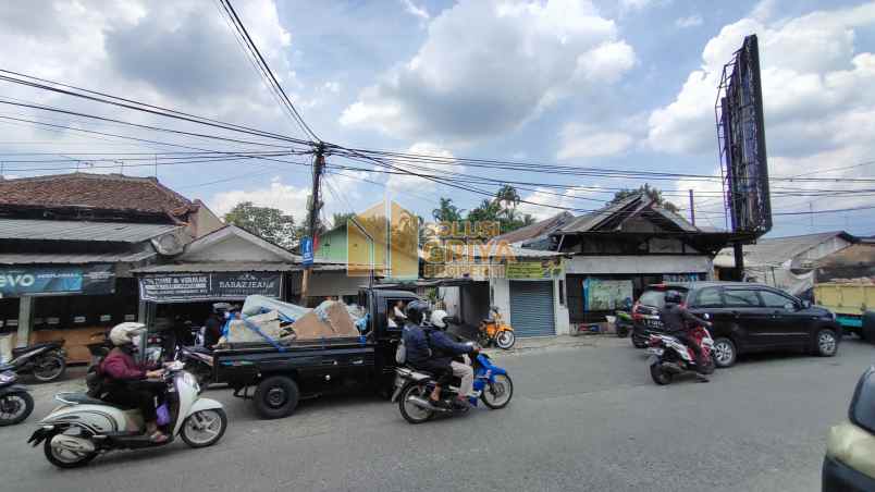 rumah jalan raya ciomas