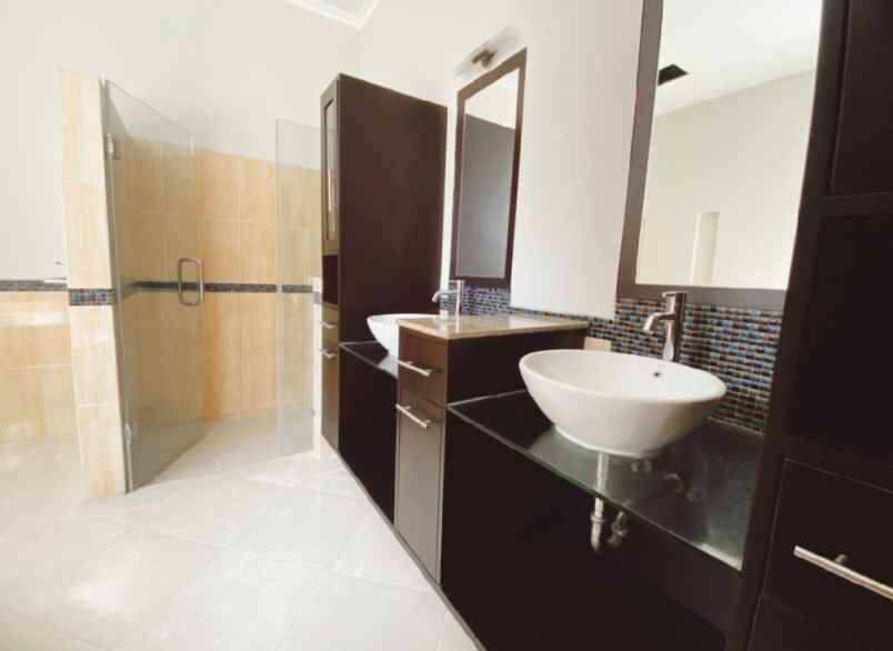 rumah jalan raya fatmawati cipete