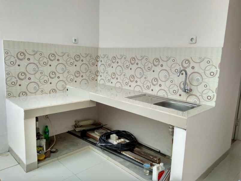 rumah jalan raya patriot