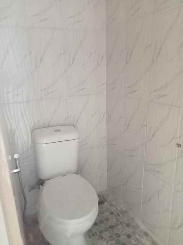 rumah jalan tanah tinggi