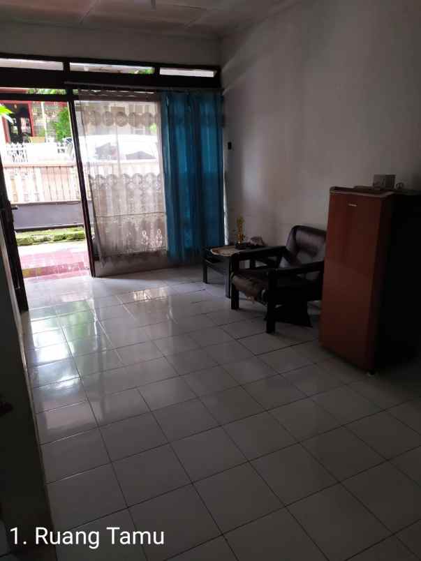 rumah jl cendana 4 blok i no 2