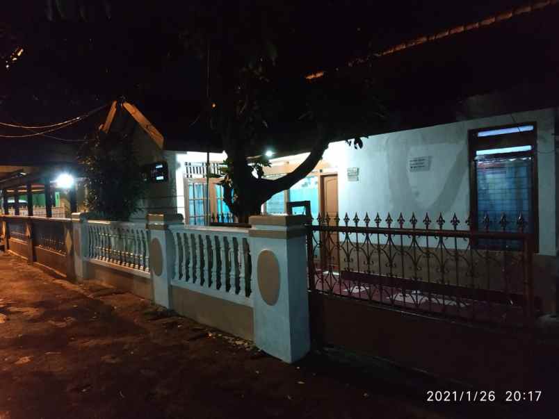 rumah jl cendana 4 blok i no 2