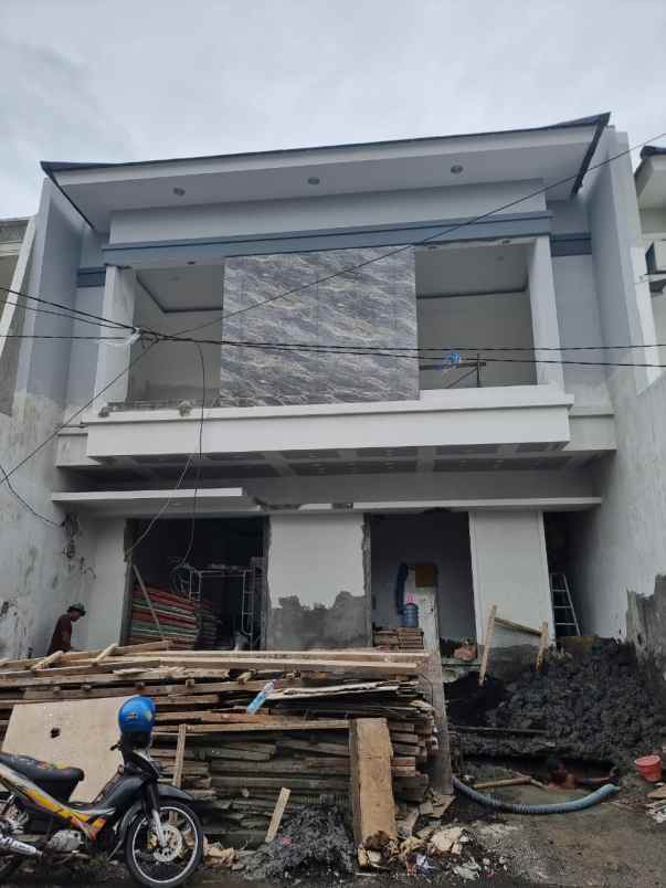 rumah klampis semolo row jalan 3 mobil