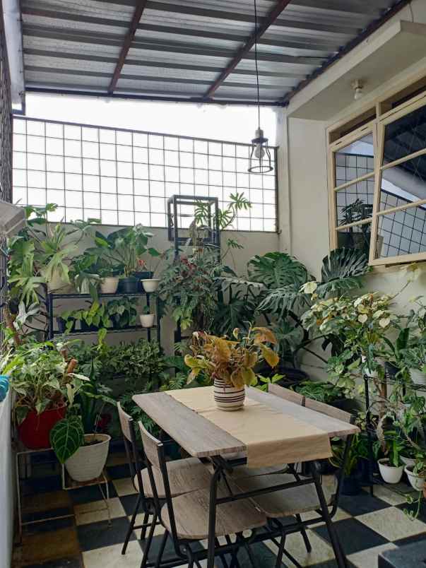 rumah komplek cihanjuang 5 menit pemkot cimahi