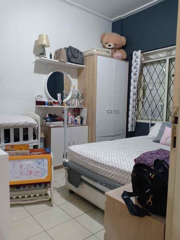 rumah komplek cihanjuang 5 menit pemkot cimahi