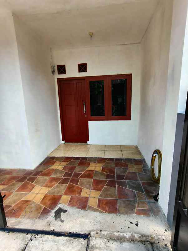 rumah luas 60m2 layak huni di telaga mas bekasi