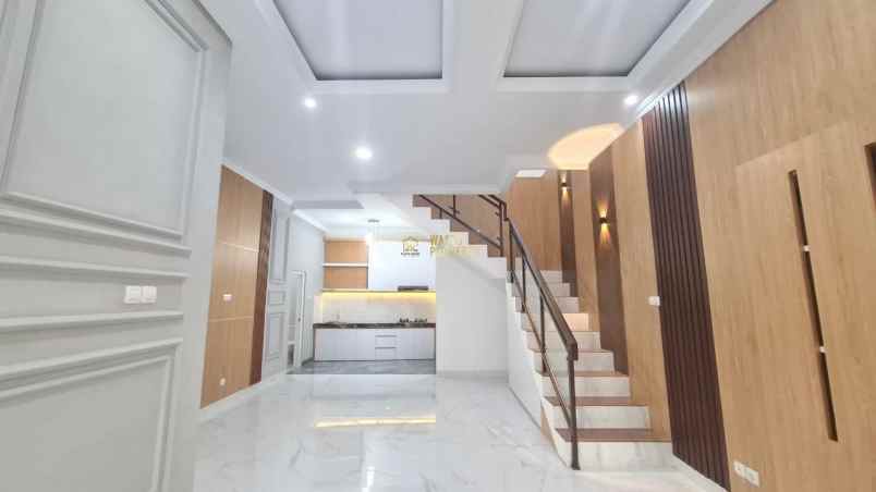 rumah mewah kontemporer dekat maguwohargo akses mudah