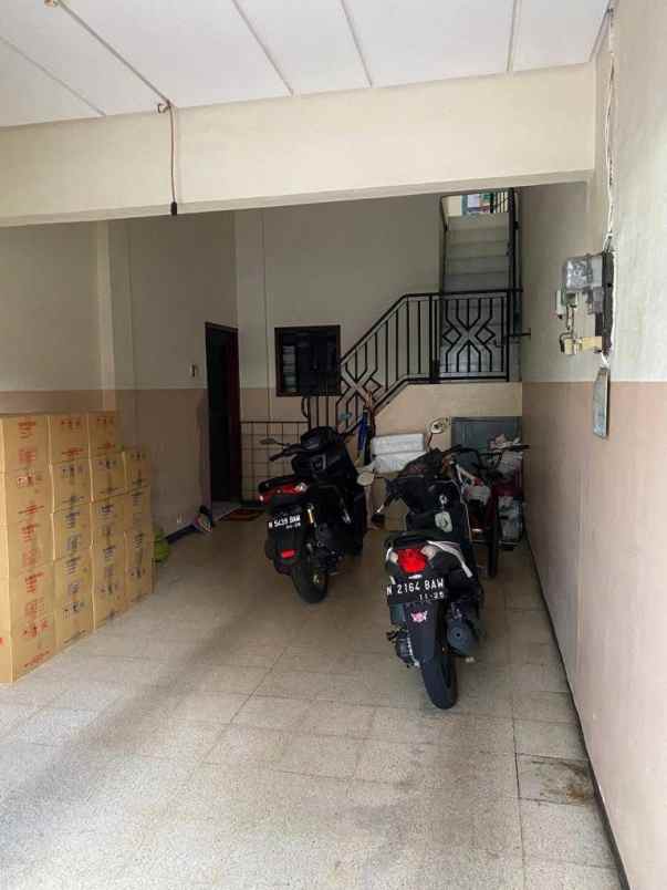 rumah mewah modern lokasi di dieng kota malang