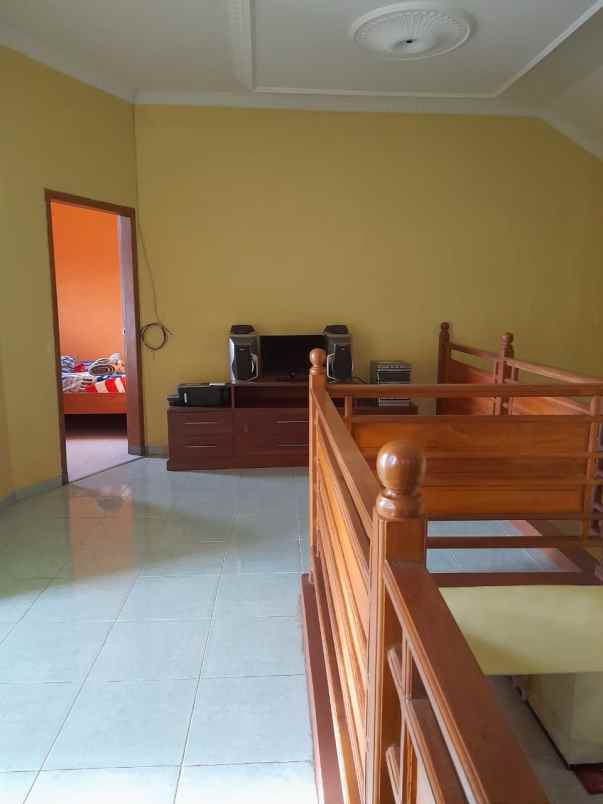 rumah minimalis free furnish lokasi sukun