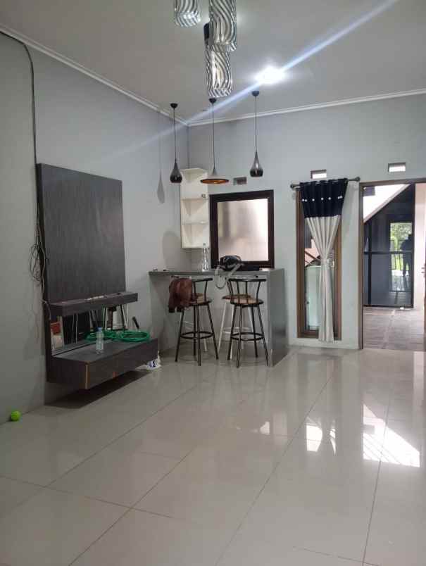 rumah minimalis sariwangi regency 2 carpot siap huni