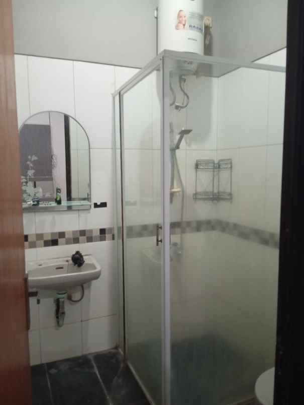 rumah minimalis sariwangi regency 2 carpot siap huni