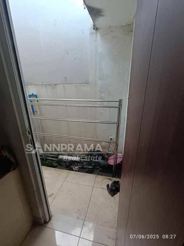 rumah pojok shm di cluster garden candi sawangan rn