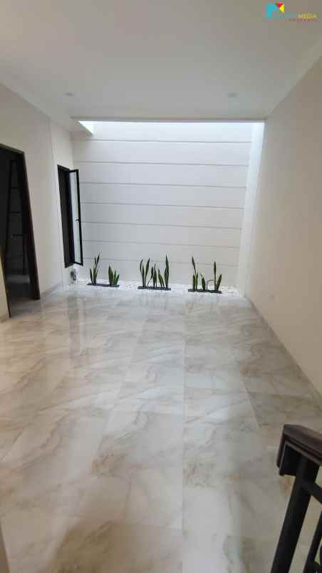 rumah pondok gede bekasi jawa barat