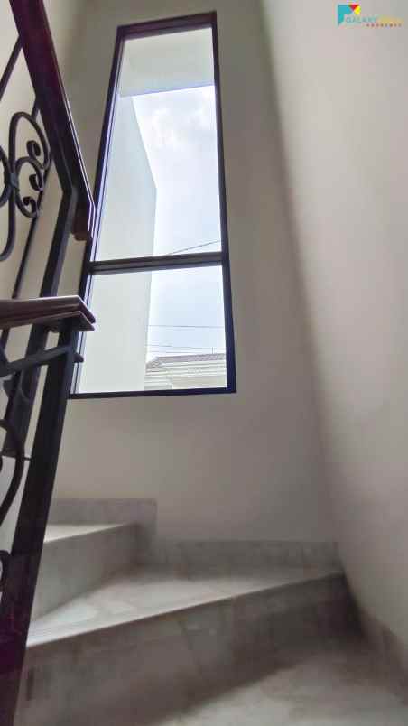 rumah pondok gede bekasi jawa barat