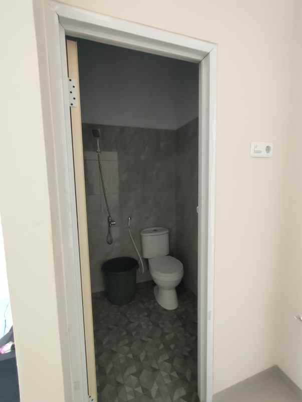 rumah rangkapan jaya depok