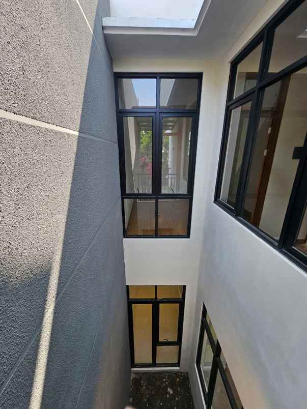 rumah sekelimus dekat buah batu kiaracondong bandung