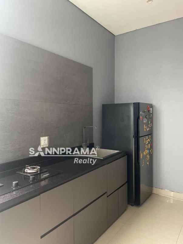 rumah shm 2nd 2 lantai di cluster kelapa dua depok ash