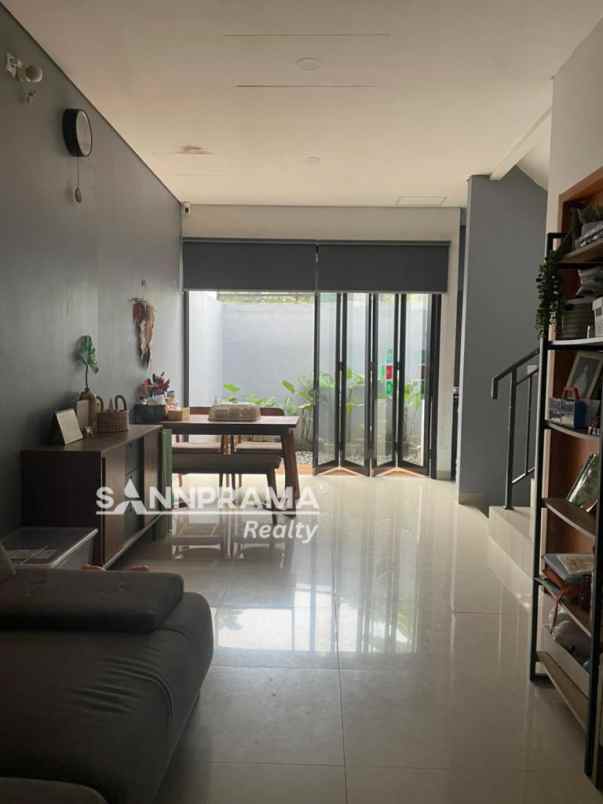 rumah shm 2nd 2 lantai di cluster kelapa dua depok ash