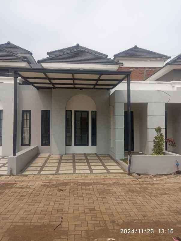 rumah siap huni 1 lantai dekat sawojajar