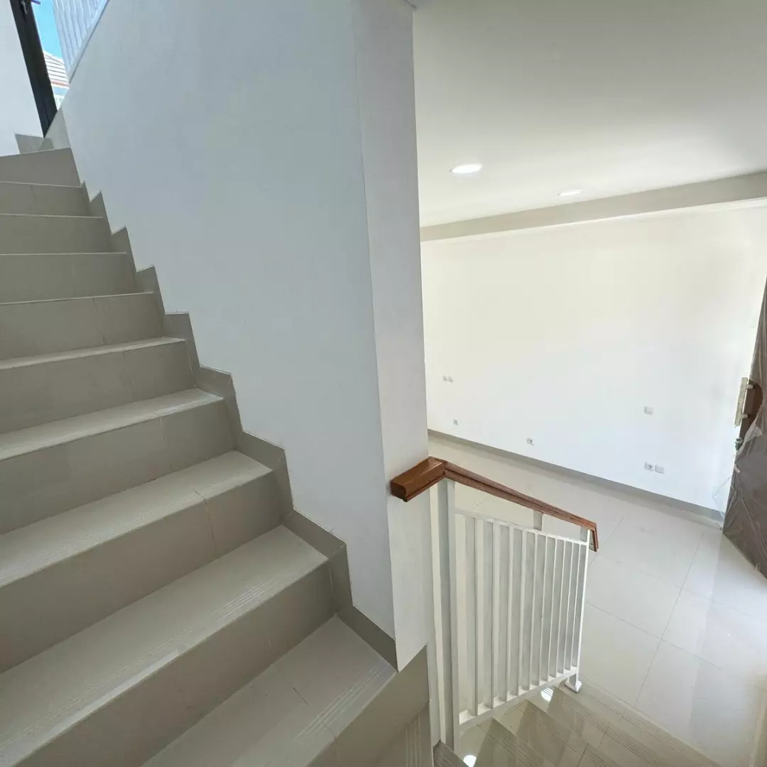 rumah siap huni 800 jutaan di tangerang selatan