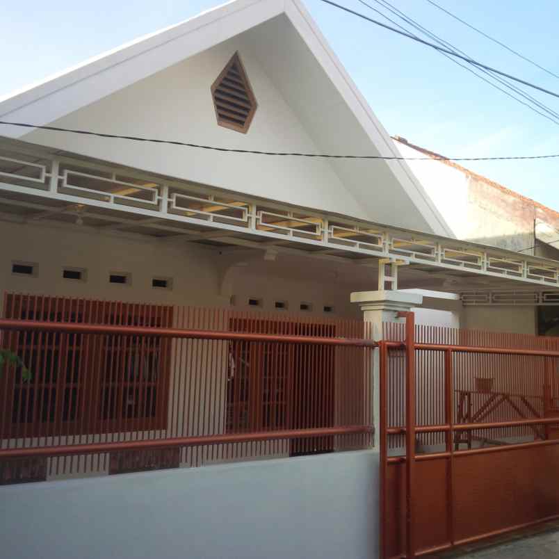 rumah siap huni daerah cawang kavling nyaman strategis