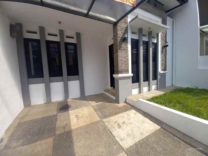 rumah strategis di turangga salendro buah batu bandung