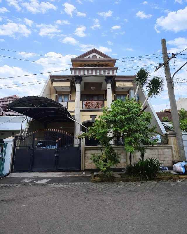rumah sutorejo selatan strategis row 2 mobil