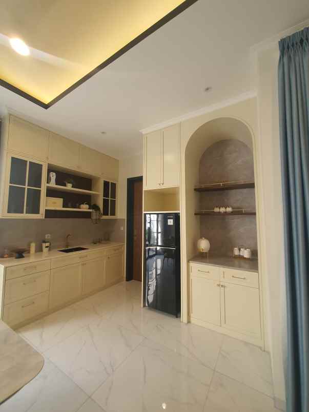 rumah suvarna sutera cluster helios siap huni free ppn