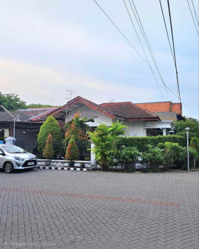 rumah wisma permai strategis row 4 mobil hitung tanah