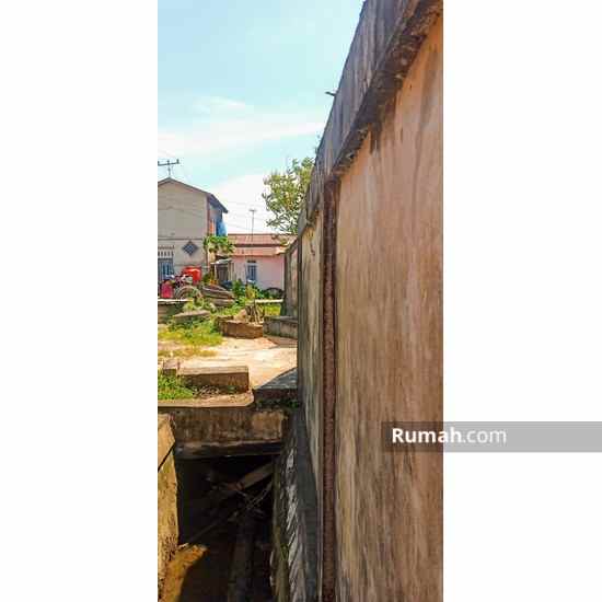 tanah jalan raya wajok hulu