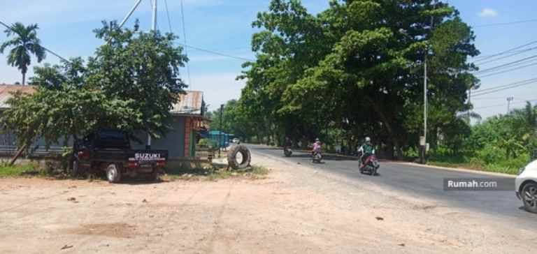 tanah jalan raya wajok hulu