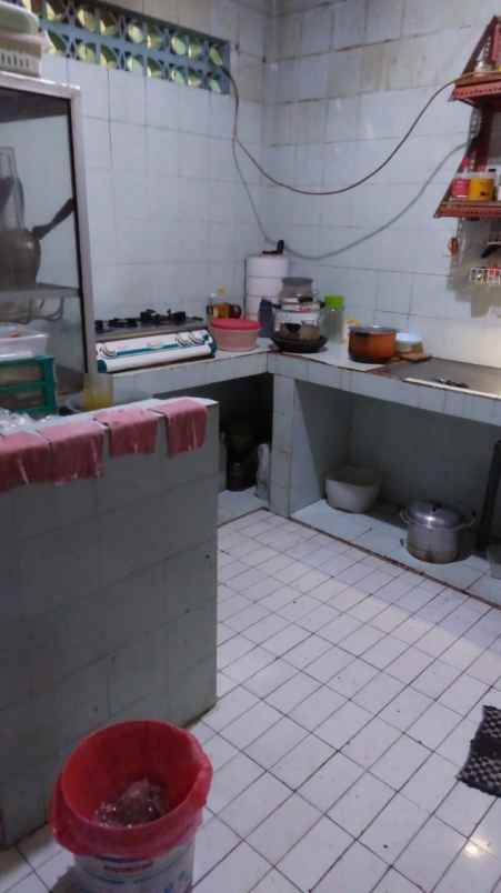 tenggilis utara dekat jalan utama row jalan 3mobil