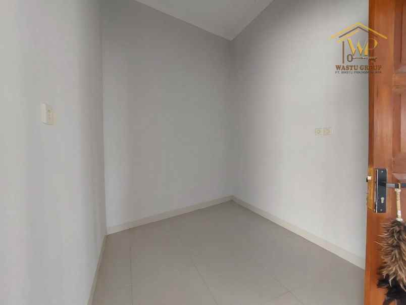 villa bangunan dan tanah luas di magelang kota