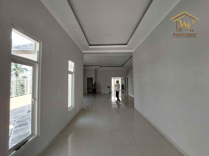 villa bangunan dan tanah luas di magelang kota