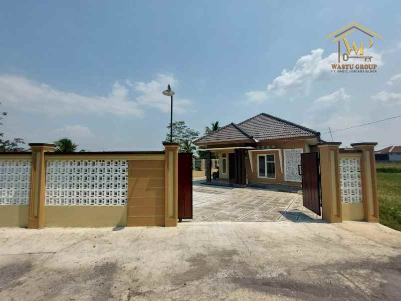 villa bangunan dan tanah luas di magelang kota