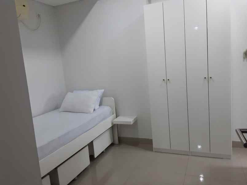 2 br apartemen royal olive pejaten jakarta selatan