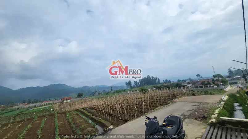 749 tanah matang dengan udara sejuk di ciwidey bandung