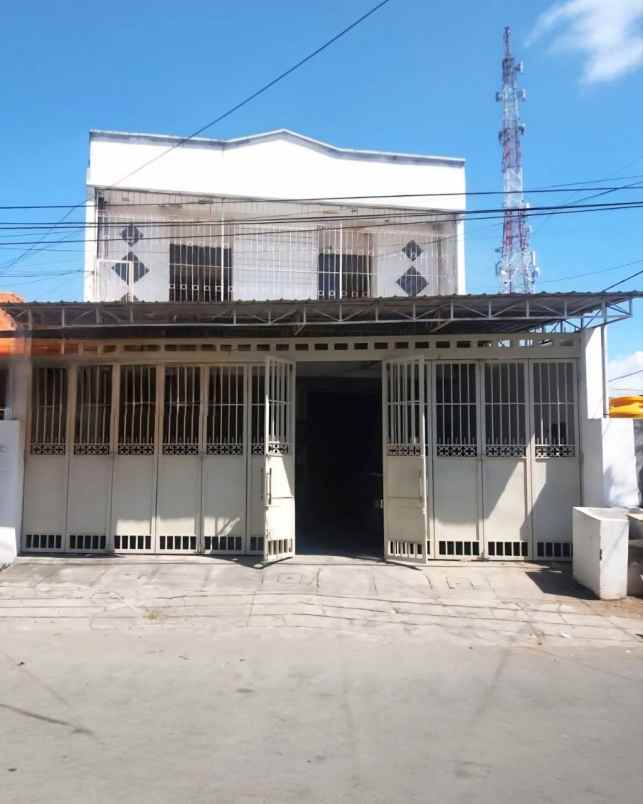 bangunan usaha manyar kartika strategis