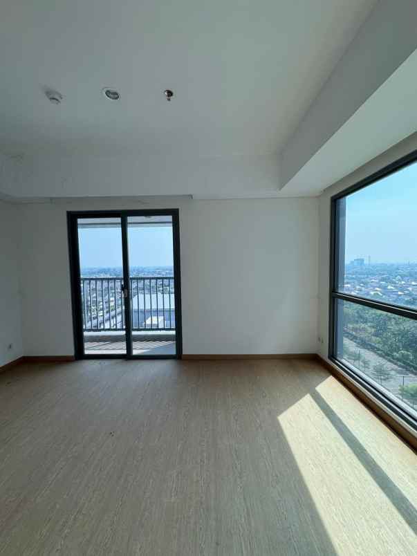 dijual 1 unit apartment embacardero harga nego