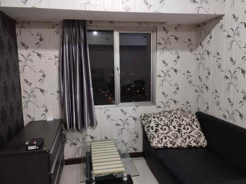 dijual apartemen pakuwon indah wiyung