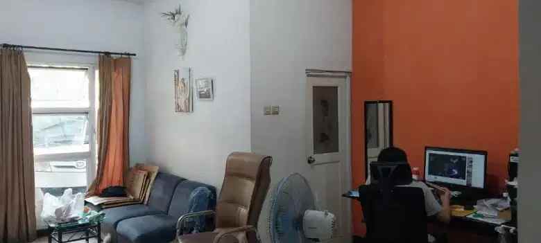 dijual cepat rumah 2 lantai di pamulang