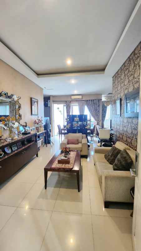 dijual cepat rumah bagus siaphuni di metland menteng