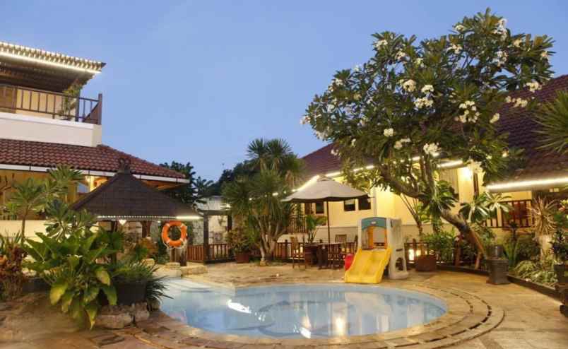 dijual hotel jl basuki rahmat kebonsari