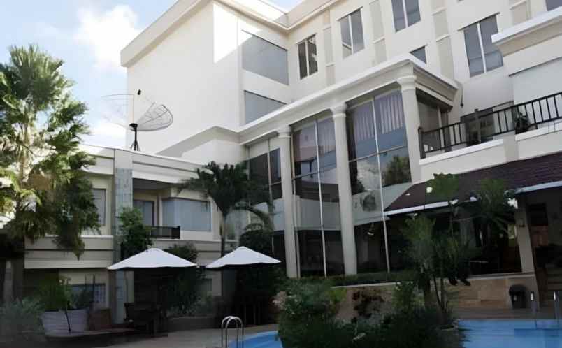 dijual hotel jl basuki rahmat kebonsari