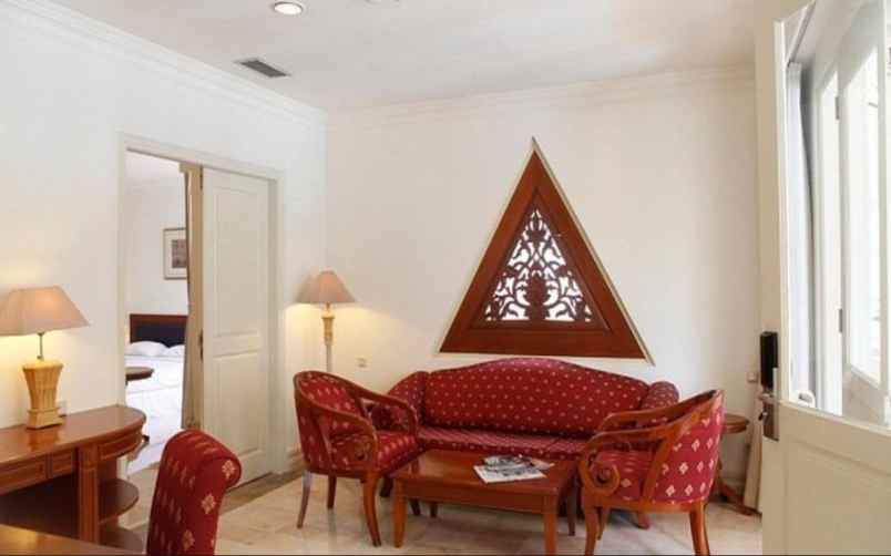 dijual hotel jl basuki rahmat kebonsari